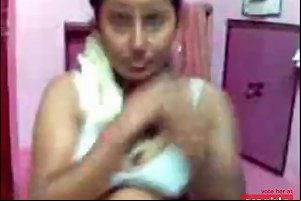 Tamil Girl Get Nude For His Hubby