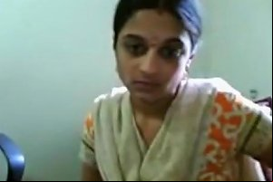 Crazy Amateur Video With Indian Downblouse Scenes